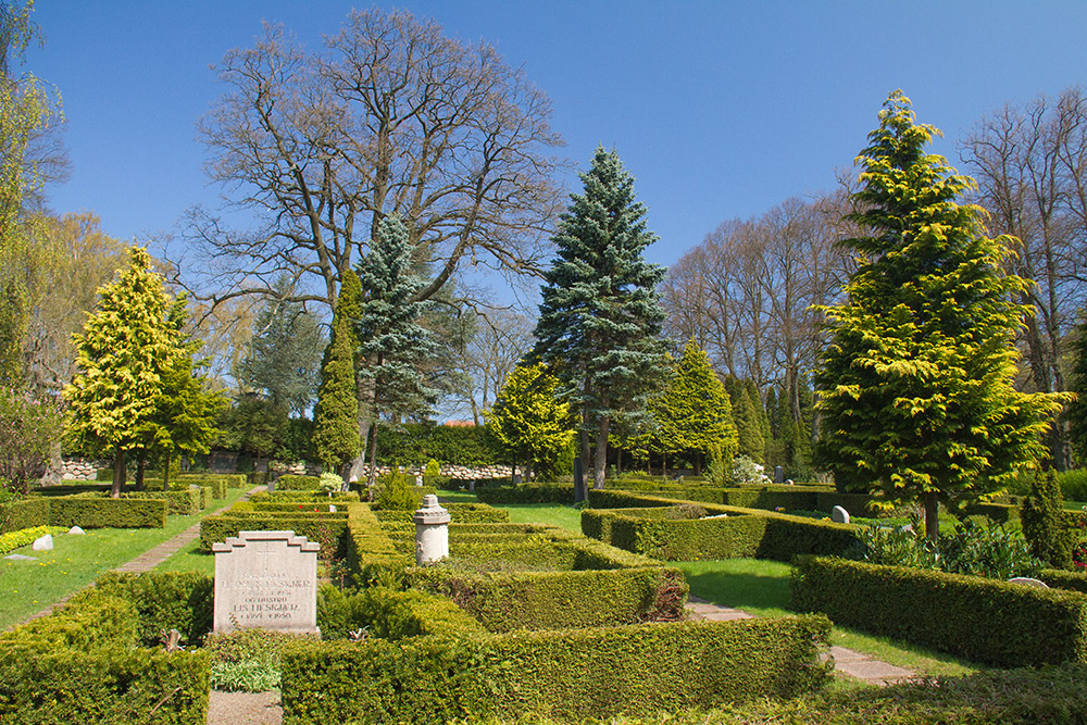 Traditionelle gravsteder Nordre Kirkegård