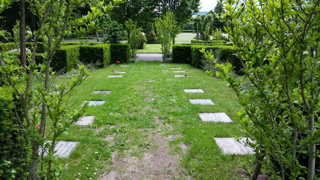 H urnefællesgrave i græs - Hibiscushaverne